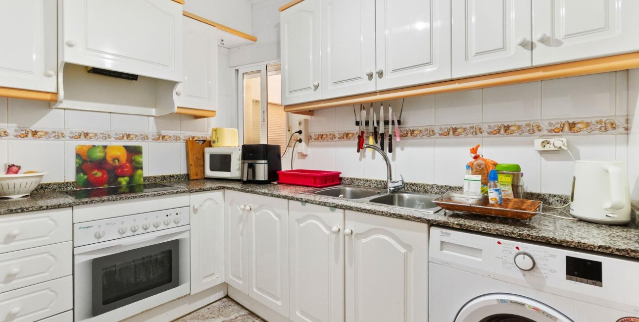 Reventa - Apartamento / piso -
Torrevieja - Torrevieja - Centre