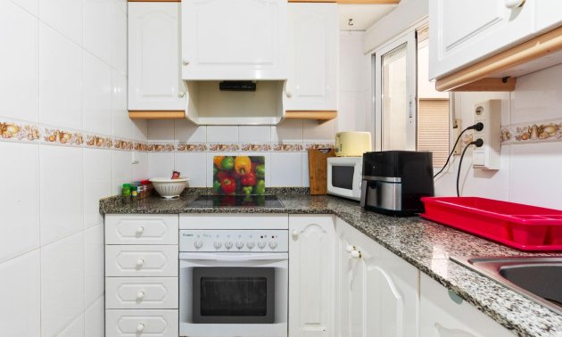 Reventa - Apartamento / piso -
Torrevieja - Torrevieja - Centre