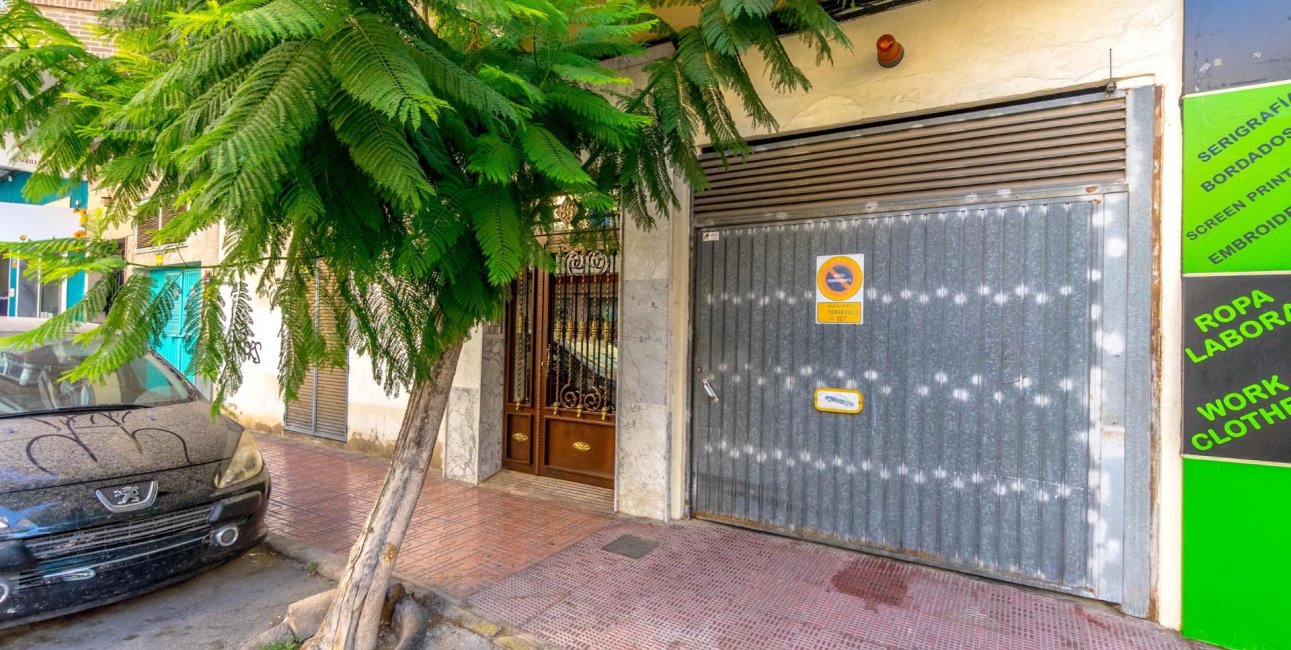 Resale - Apartment / flat -
Torrevieja - Torrevieja - Centre