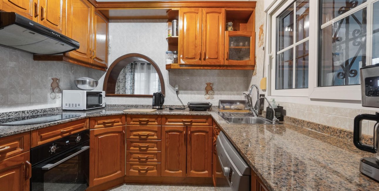 Resale - Villa -
Torrevieja - Los Balcones