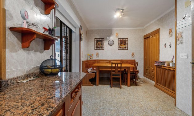 Resale - Villa -
Torrevieja - Los Balcones