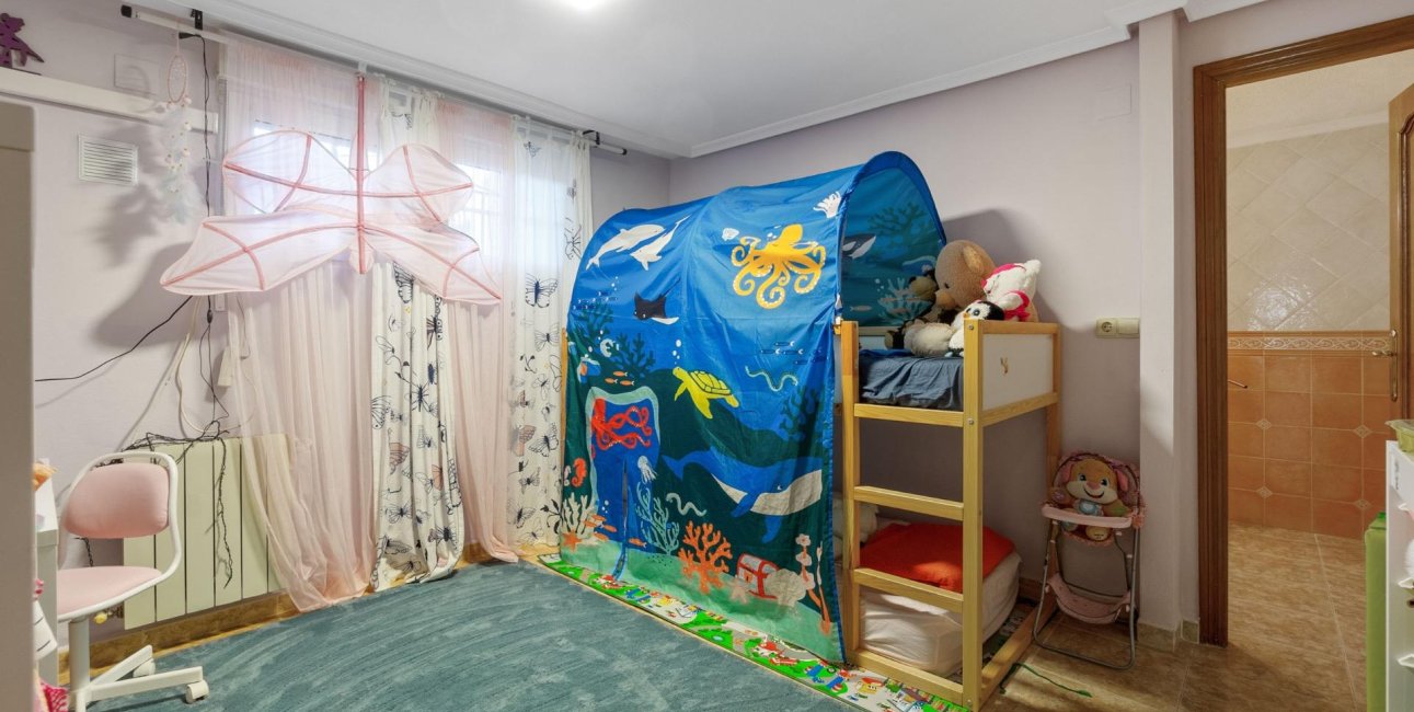 Resale - Villa -
Torrevieja - Los Balcones