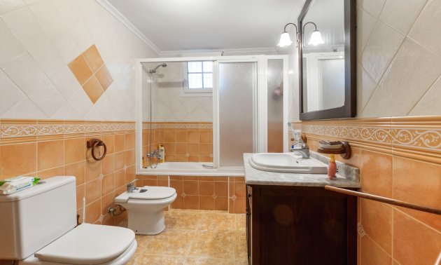 Resale - Villa -
Torrevieja - Los Balcones