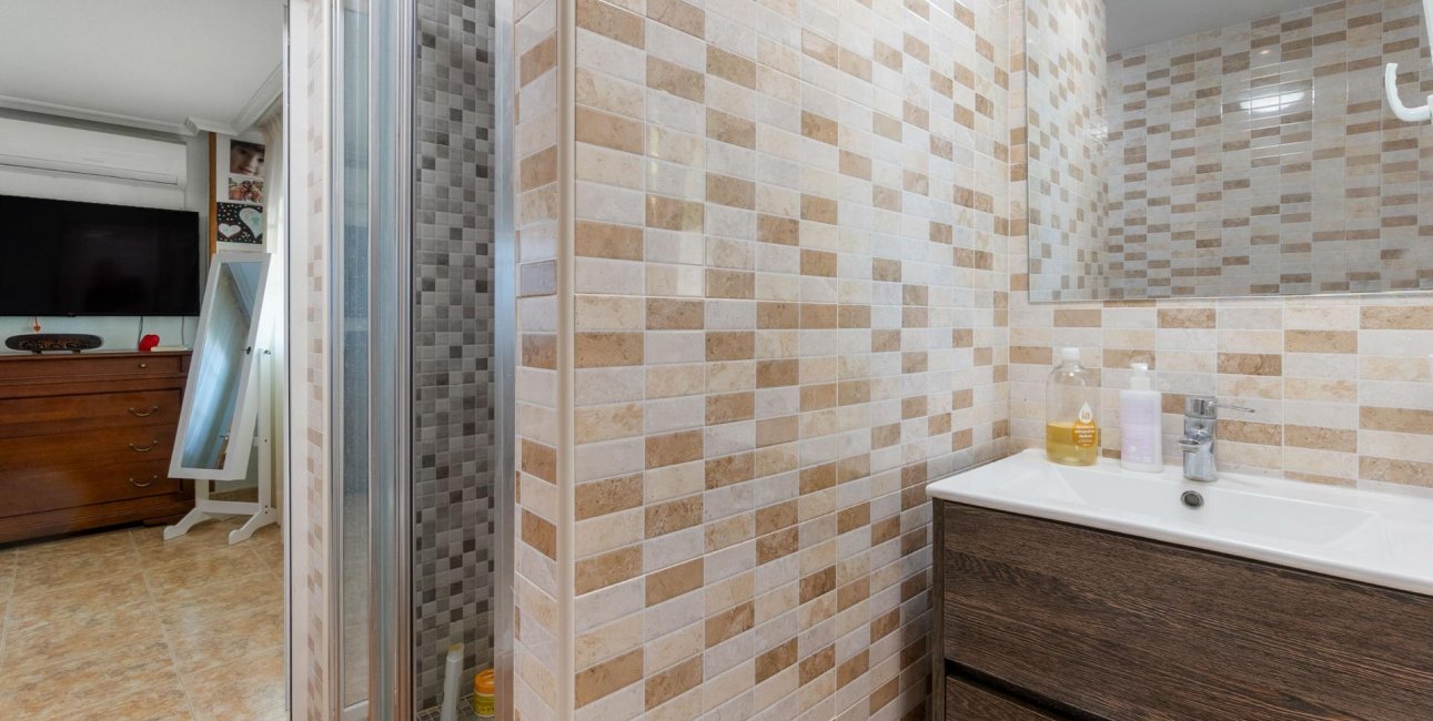 Resale - Villa -
Torrevieja - Los Balcones