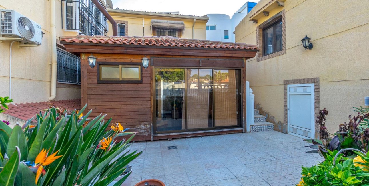 Resale - Villa -
Torrevieja - Los Balcones