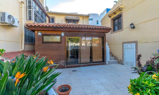 Resale - Villa -
Torrevieja - Los Balcones