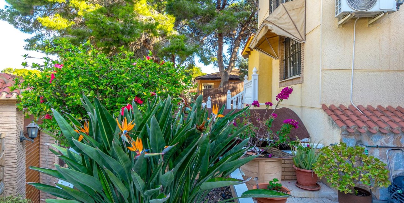 Resale - Villa -
Torrevieja - Los Balcones