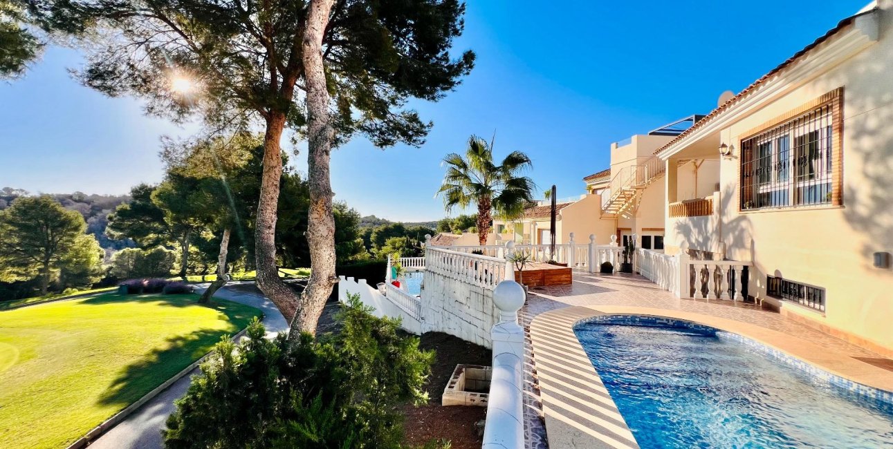 Resale - Villa -
Orihuela Costa - Las Ramblas