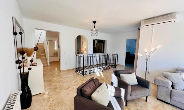 Resale - Villa -
Orihuela Costa - Las Ramblas