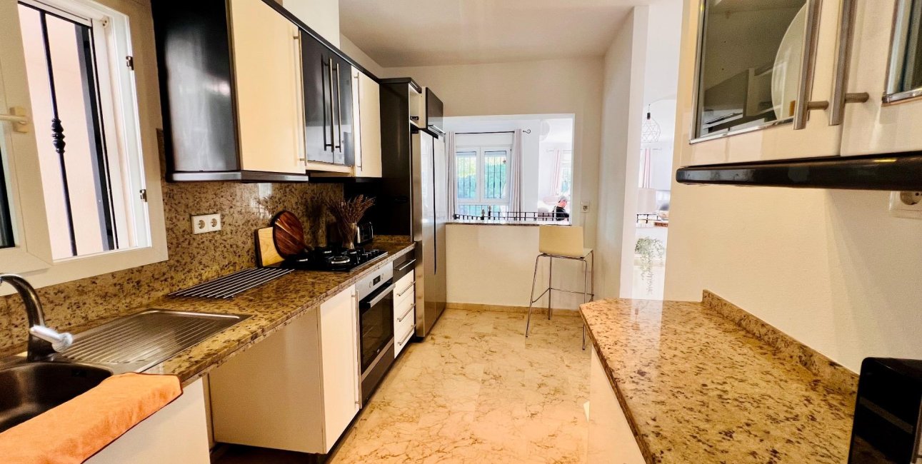 Resale - Villa -
Orihuela Costa - Las Ramblas