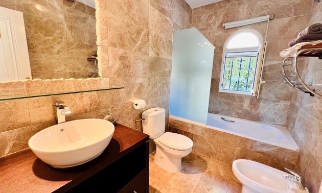 Resale - Villa -
Orihuela Costa - Las Ramblas