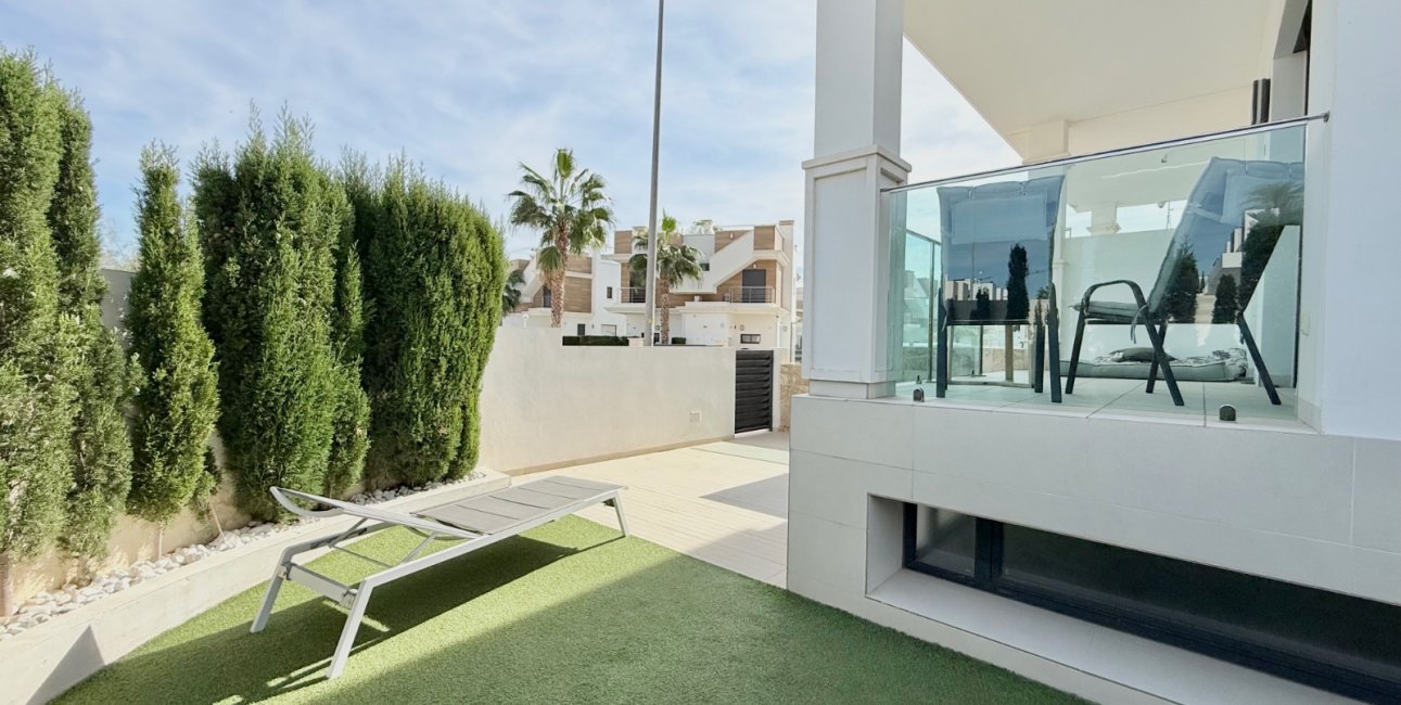 Resale - Townhouse -
Ciudad Quesada - Doña Pepa