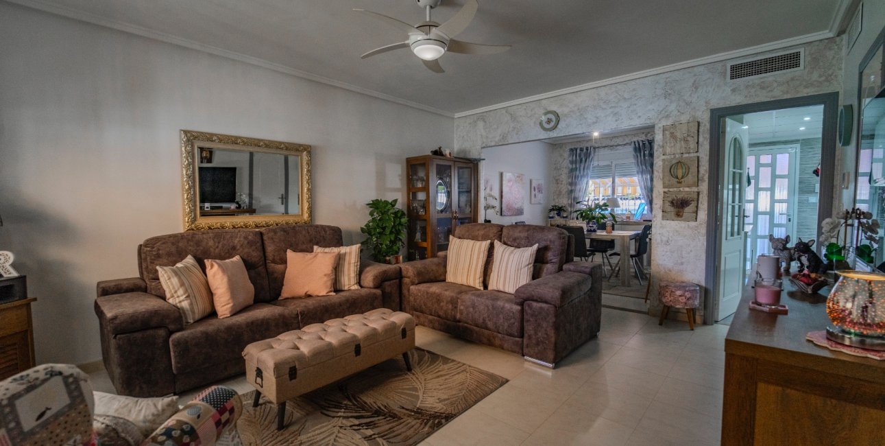 Resale - Townhouse -
Ciudad Quesada - Lo Marabu