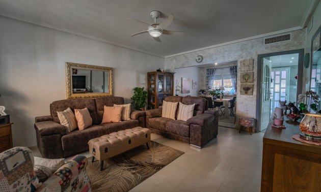 Resale - Townhouse -
Ciudad Quesada - Lo Marabu