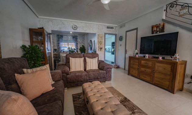 Resale - Townhouse -
Ciudad Quesada - Lo Marabu