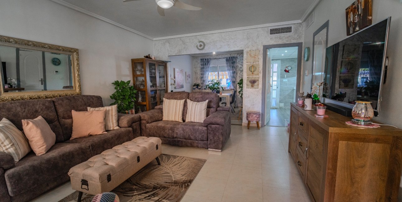 Resale - Townhouse -
Ciudad Quesada - Lo Marabu