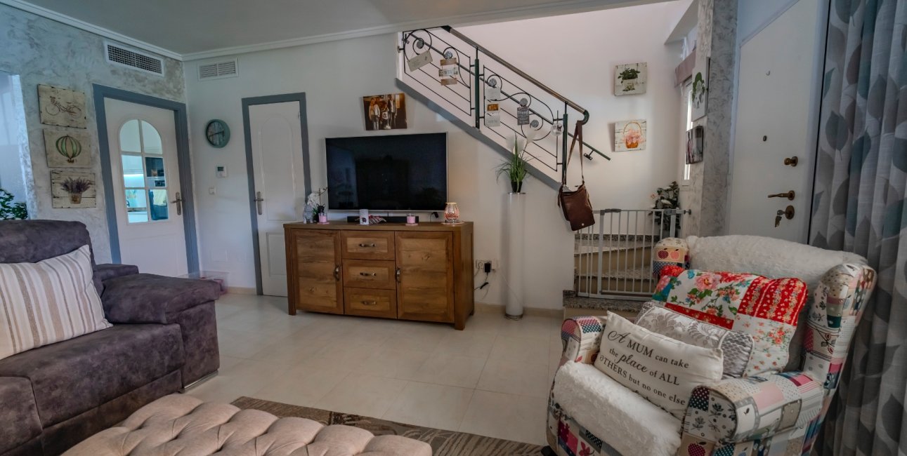 Resale - Townhouse -
Ciudad Quesada - Lo Marabu