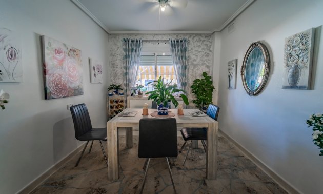 Resale - Townhouse -
Ciudad Quesada - Lo Marabu