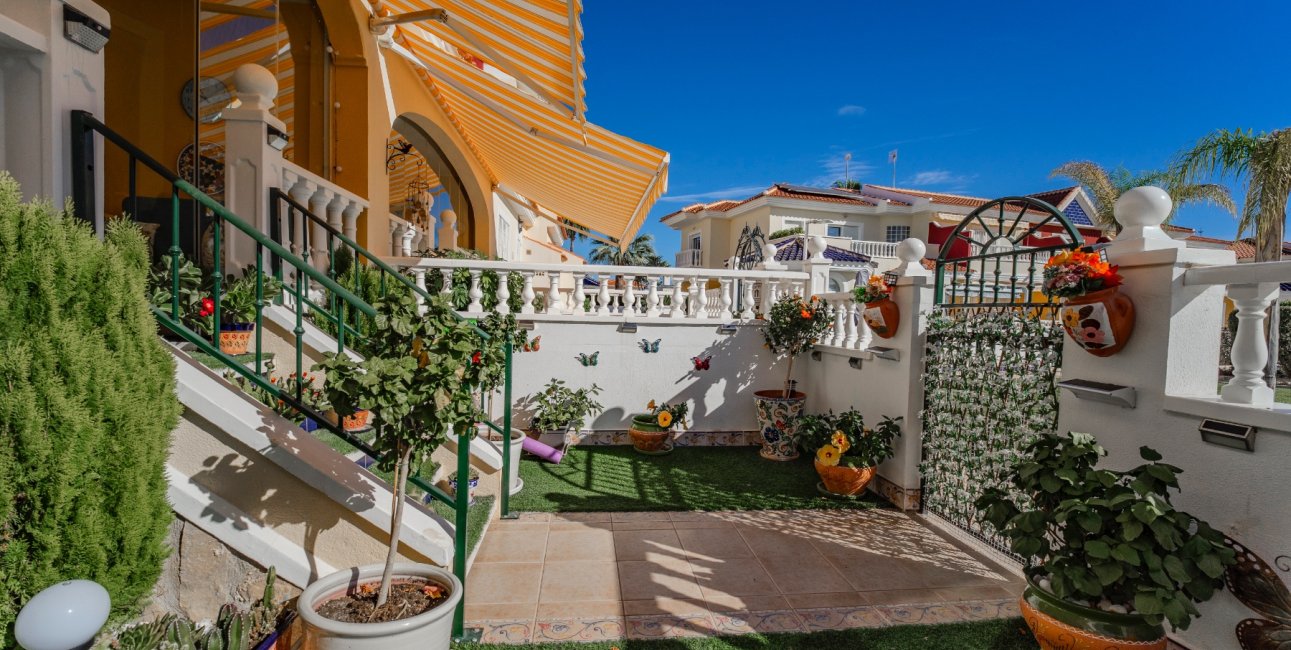 Resale - Townhouse -
Ciudad Quesada - Lo Marabu