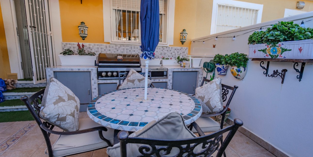 Resale - Townhouse -
Ciudad Quesada - Lo Marabu