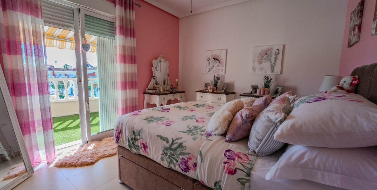 Resale - Townhouse -
Ciudad Quesada - Lo Marabu