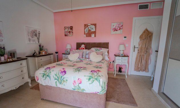 Resale - Townhouse -
Ciudad Quesada - Lo Marabu