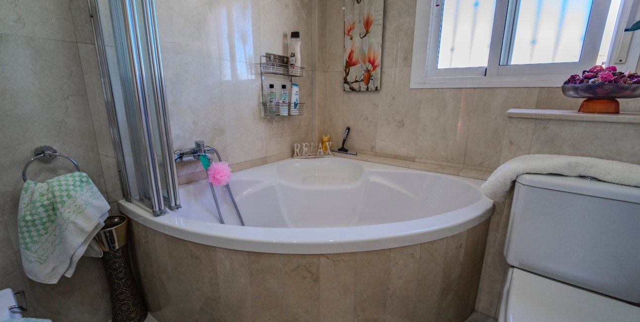 Resale - Townhouse -
Ciudad Quesada - Lo Marabu