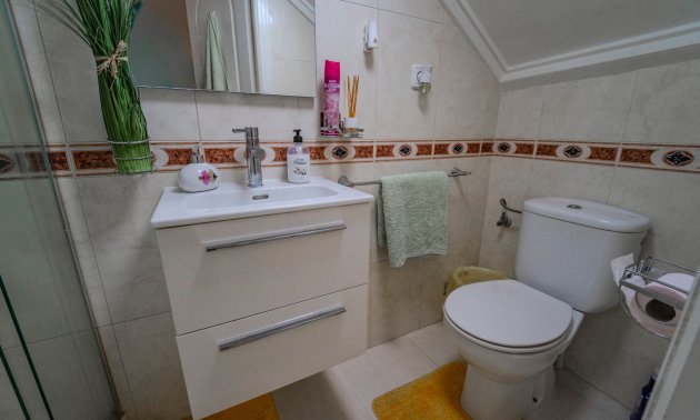 Resale - Townhouse -
Ciudad Quesada - Lo Marabu