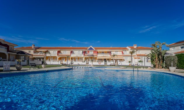 Resale - Townhouse -
Ciudad Quesada - Lo Marabu