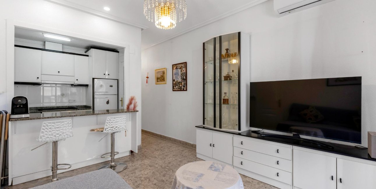 Reventa - Apartamento / piso -
Torrevieja - Paseo maritimo