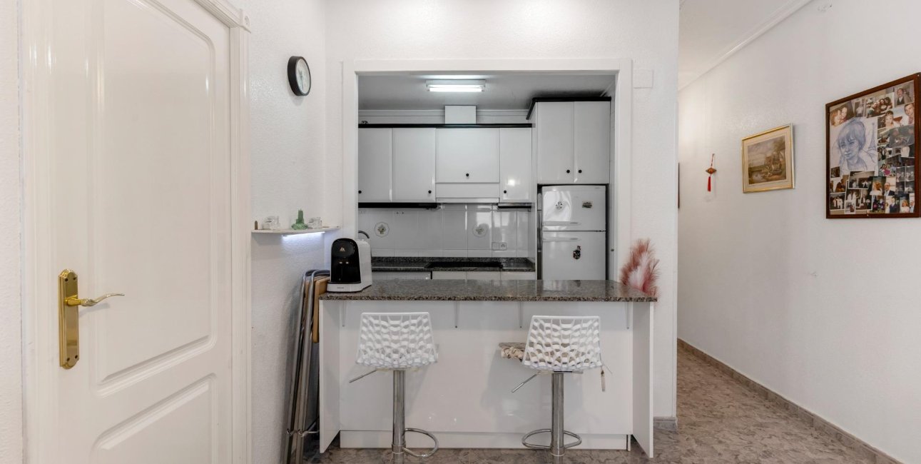 Reventa - Apartamento / piso -
Torrevieja - Paseo maritimo