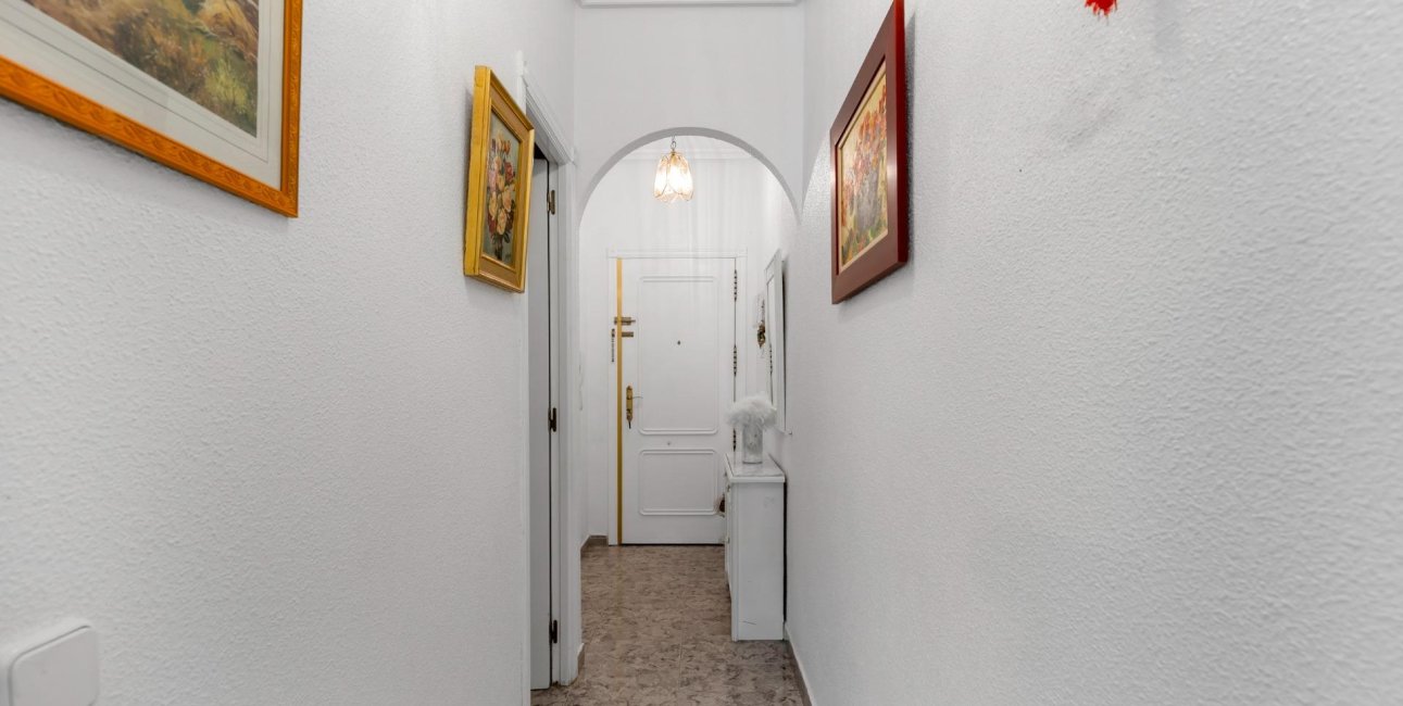 Reventa - Apartamento / piso -
Torrevieja - Paseo maritimo