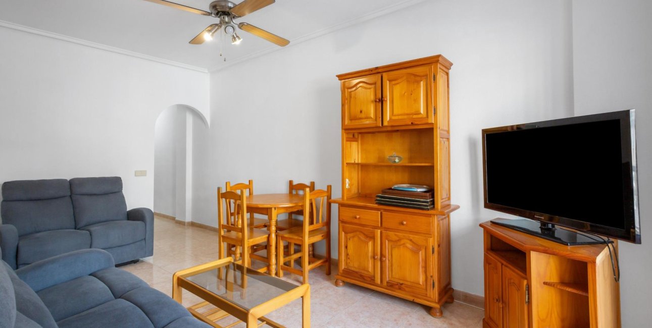 Resale - Apartment / flat -
Torrevieja - Centro
