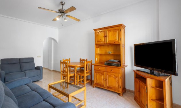 Resale - Apartment / flat -
Torrevieja - Centro