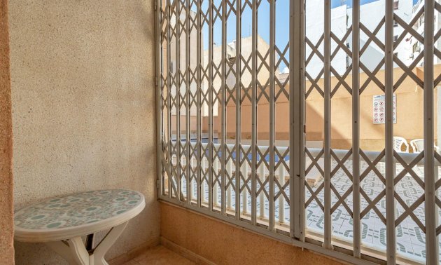 Resale - Apartment / flat -
Torrevieja - Centro