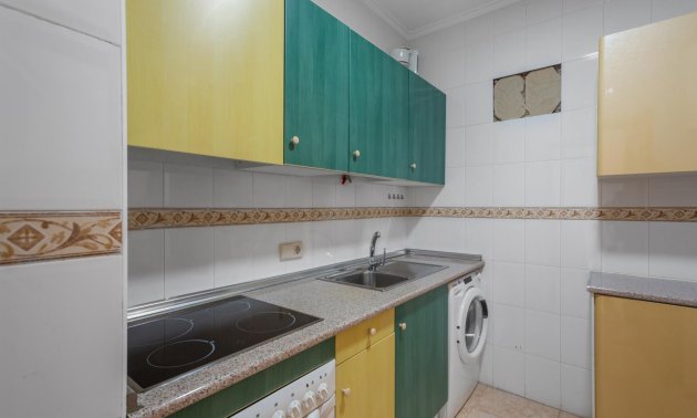 Resale - Apartment / flat -
Torrevieja - Centro