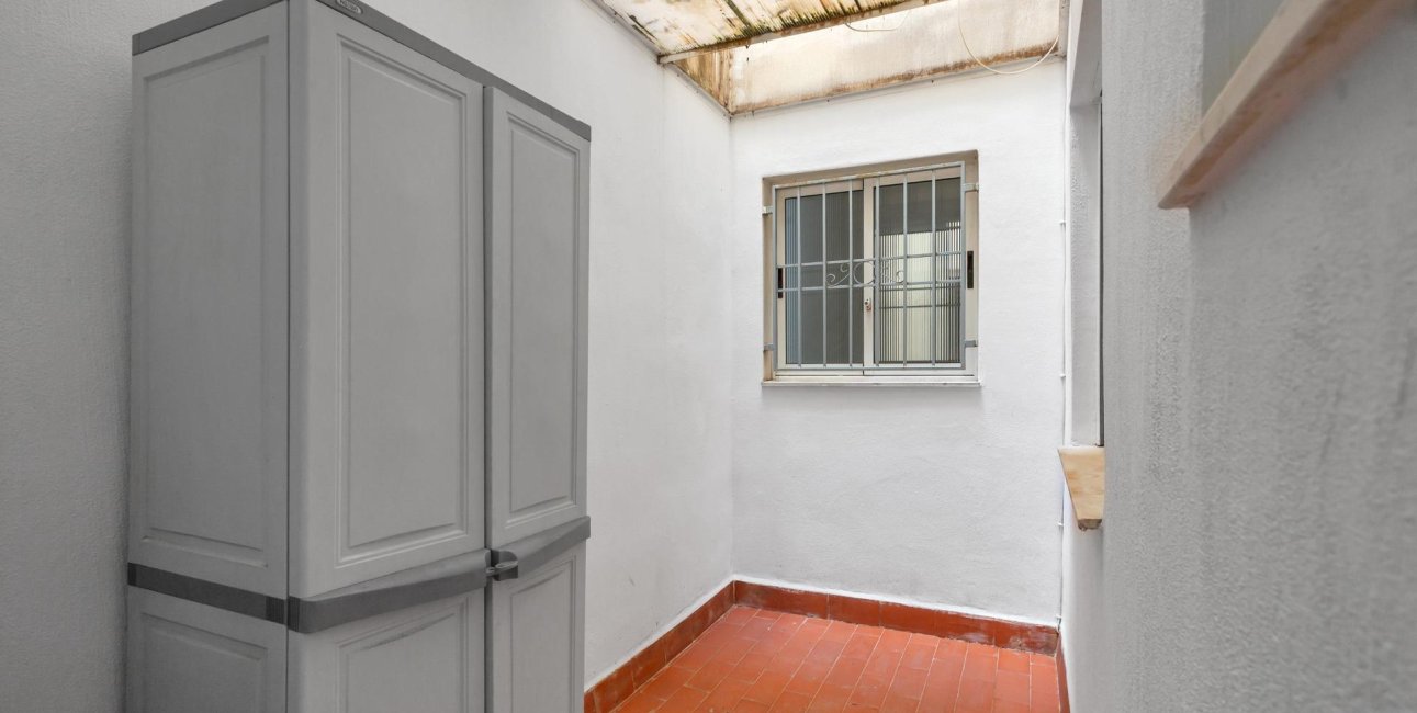 Resale - Apartment / flat -
Torrevieja - Centro