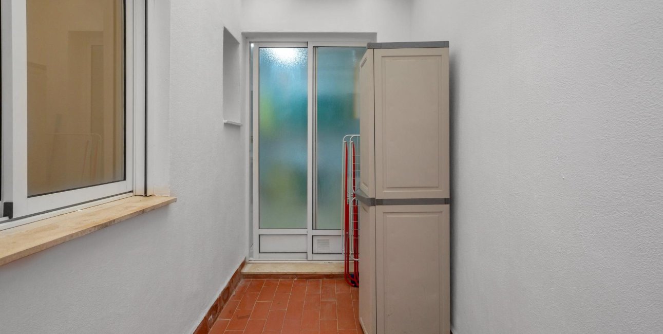 Resale - Apartment / flat -
Torrevieja - Centro