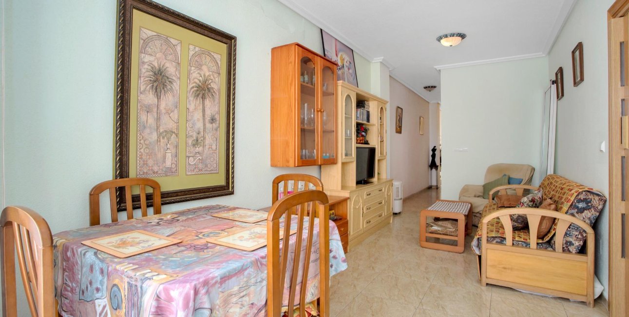 Resale - Apartment / flat -
Torrevieja - Playa de los Locos