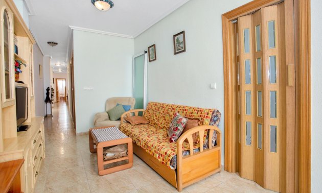 Resale - Apartment / flat -
Torrevieja - Playa de los Locos