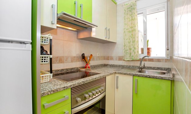 Resale - Apartment / flat -
Torrevieja - Playa de los Locos