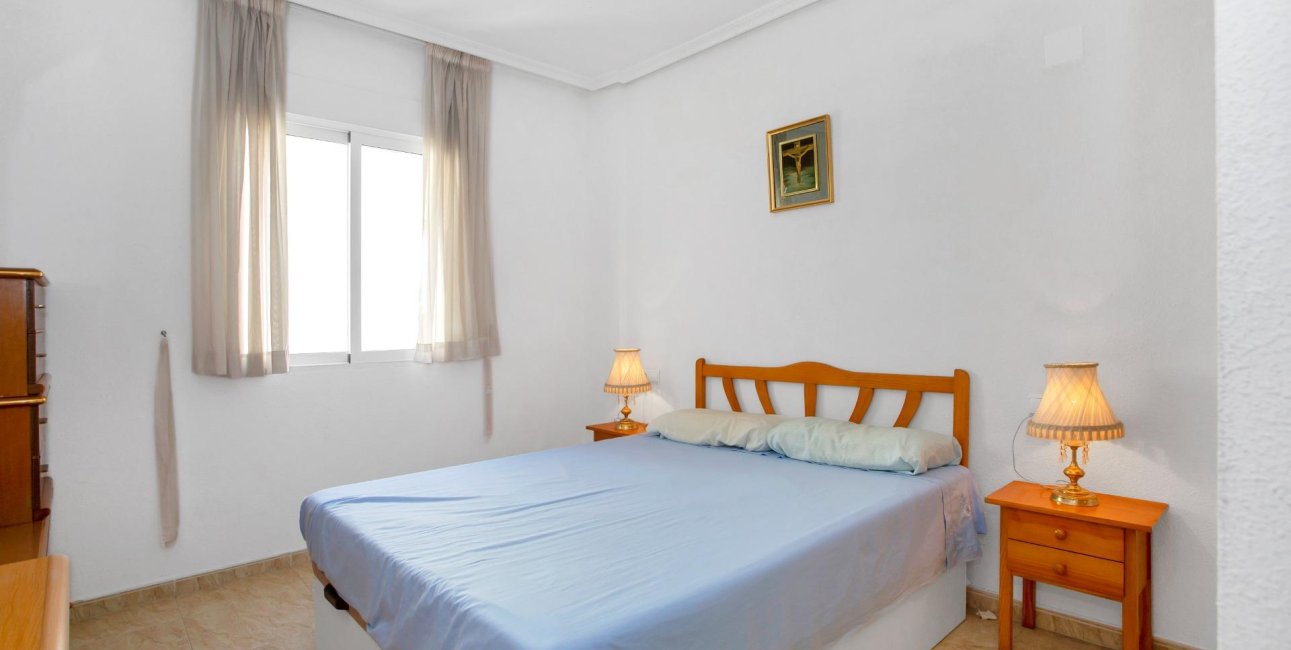 Resale - Apartment / flat -
Torrevieja - Playa de los Locos