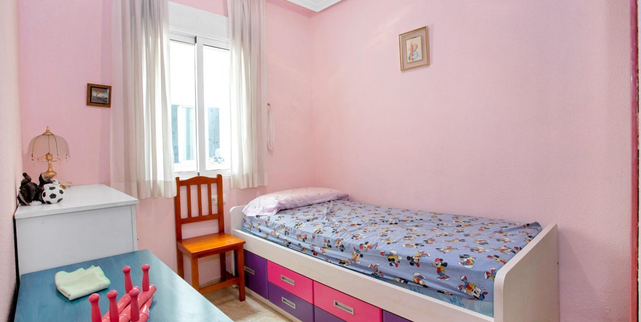 Resale - Apartment / flat -
Torrevieja - Playa de los Locos