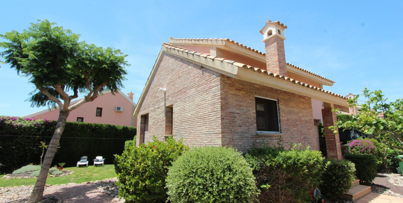 Rynek wtórny - Willa -
Algorfa - La Finca Golf Resort