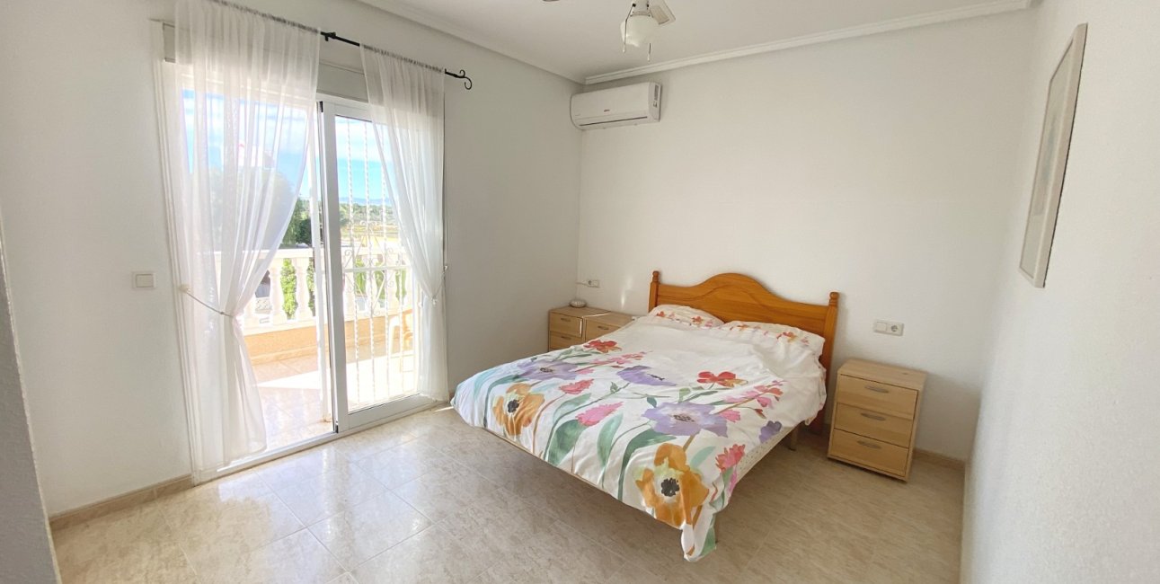 Reventa - Adosado -
Benijofar - Monte Azul