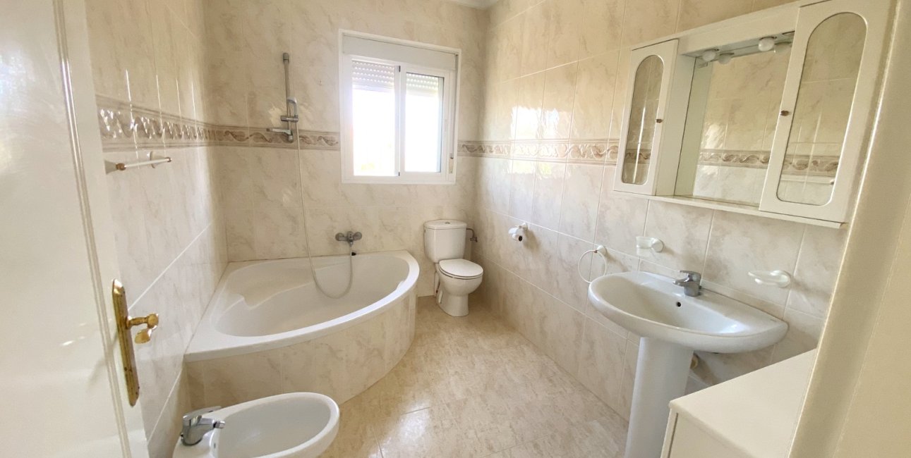 Reventa - Adosado -
Benijofar - Monte Azul