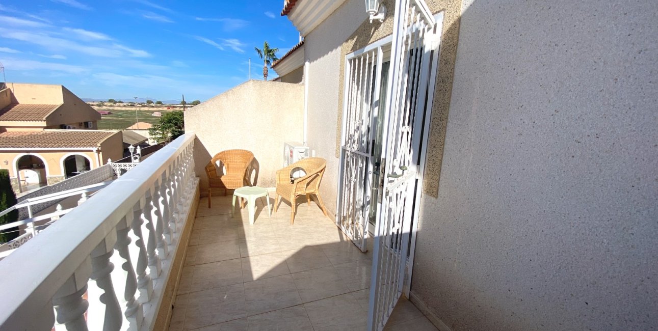 Reventa - Adosado -
Benijofar - Monte Azul