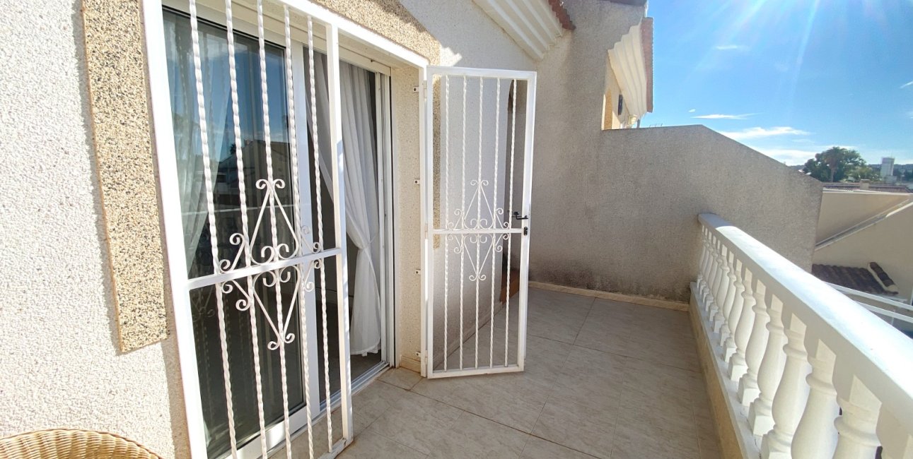 Reventa - Adosado -
Benijofar - Monte Azul