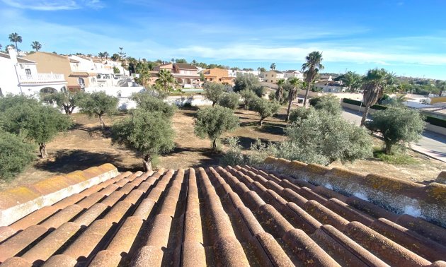 Reventa - Adosado -
Benijofar - Monte Azul
