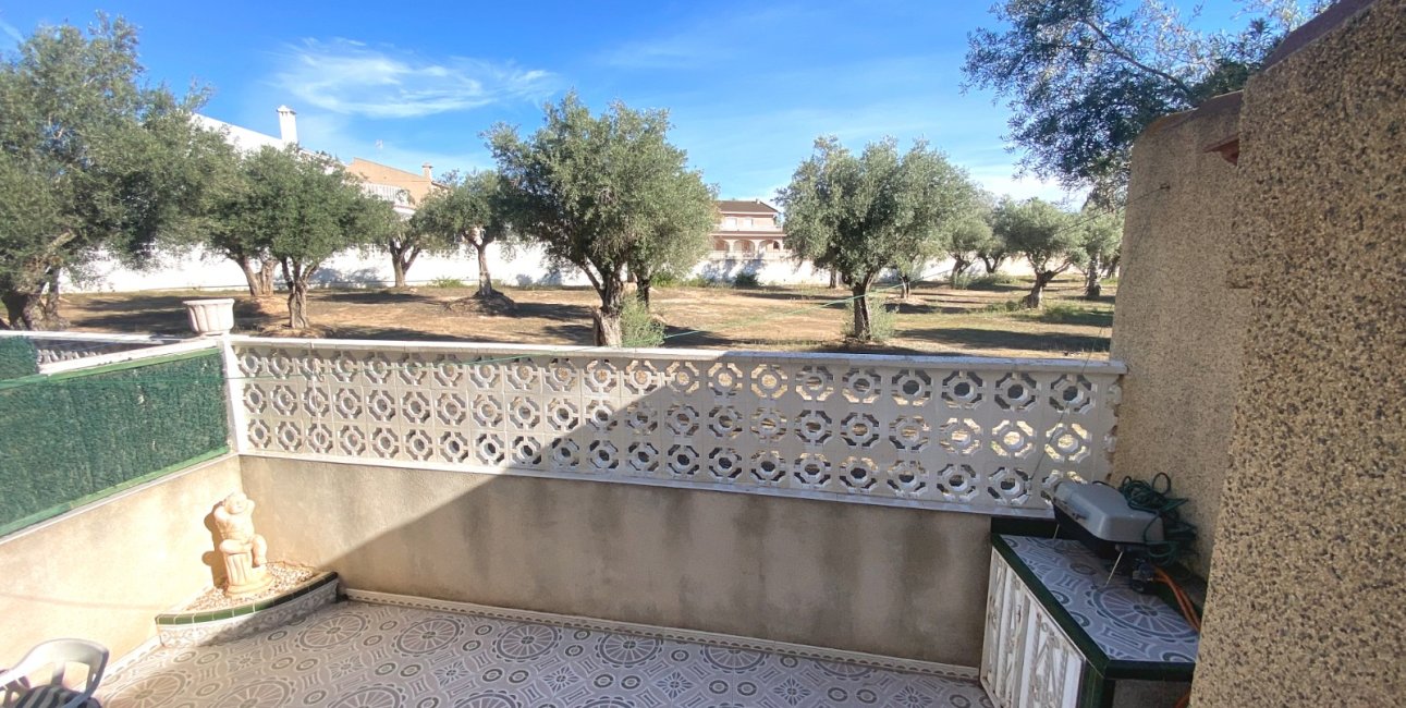 Reventa - Adosado -
Benijofar - Monte Azul